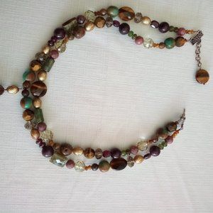 Double-stranded 16" multi-color necklace
